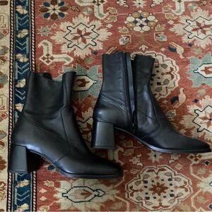 Jonak Sleek Black Heeled Gloved Boots